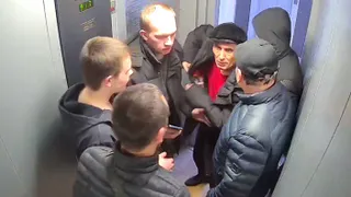 В Казани неизвестные устроили потасовку, подравшись в лифте жилого дома