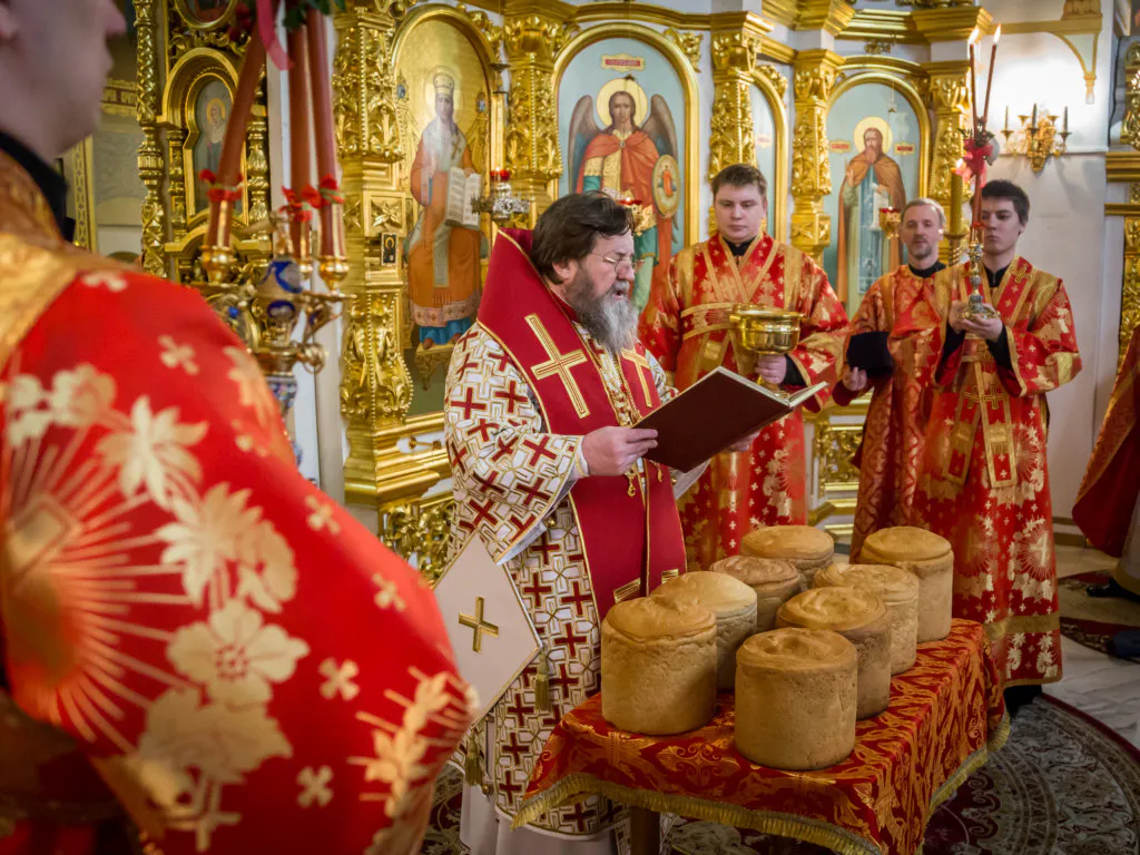 Пасха-2021: публикуем расписание праздничных служб в храмах Нижнекамска