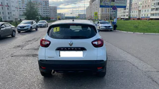 В Нижнекамске автоледи сбила ребенка на самокате