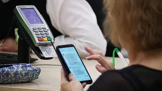 Мошенники выманили у нижнекамки 104 000 рублей