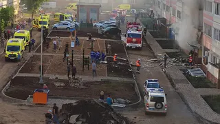 На месте ЧП на Вахитова,11 работали 10 бригад скорой медицинской помощи