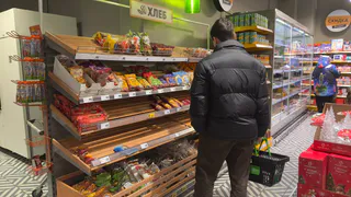
"7 лет отпахала продавцом в Пятерочке": эти продукты никогда не куплю - и друзьям не посоветую. Откровения за кассой