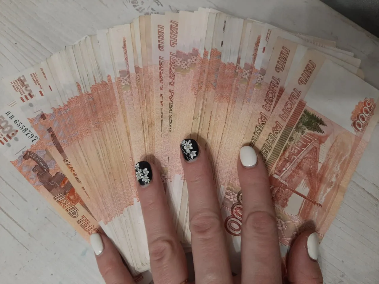 В Татарстане после вмешательства прокуратуры работникам предприятия выплатили долг по зарплате