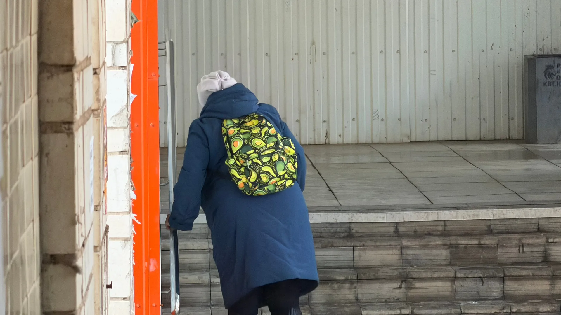 В Татарстане помощница нотариуса помогла обокрасть бабушку на 90 миллионов