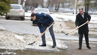 В городе стартовал двухмесячник по уборке городских улиц