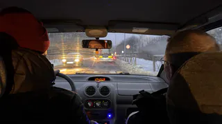 Где по закону можно крепить видеорегистратор в машине: эксперты рассказали, как избежать штрафа