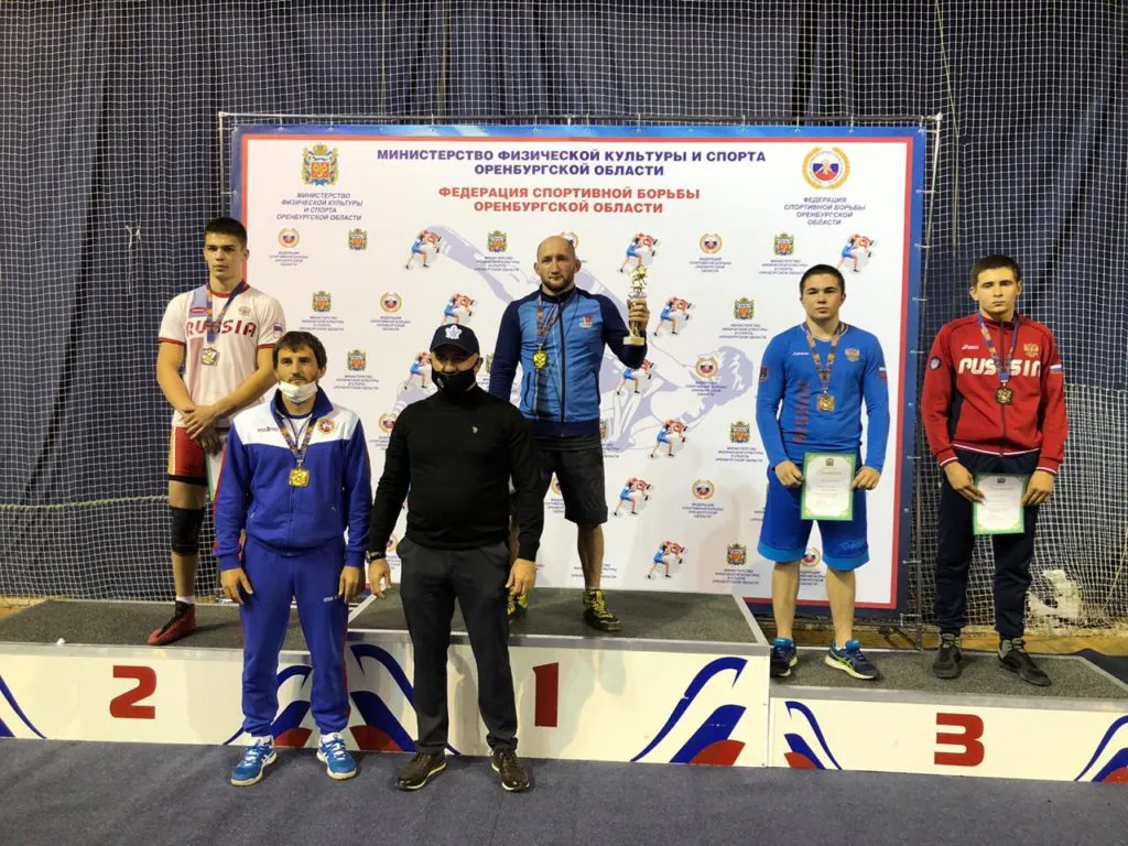 Житель Нижнекамска стал чемпионом ПФО по вольной борьбе