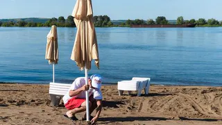 Не платный и не бесплатный: какие услуги предлагает нижнекамский пляж?