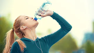 Худеем весной вместе: теплая вода утоляет голод