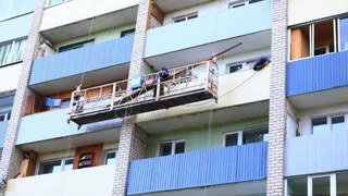 В Нижнекамске завершают ремонт дома на Школьном бульваре, пострадавшего от атаки БПЛА