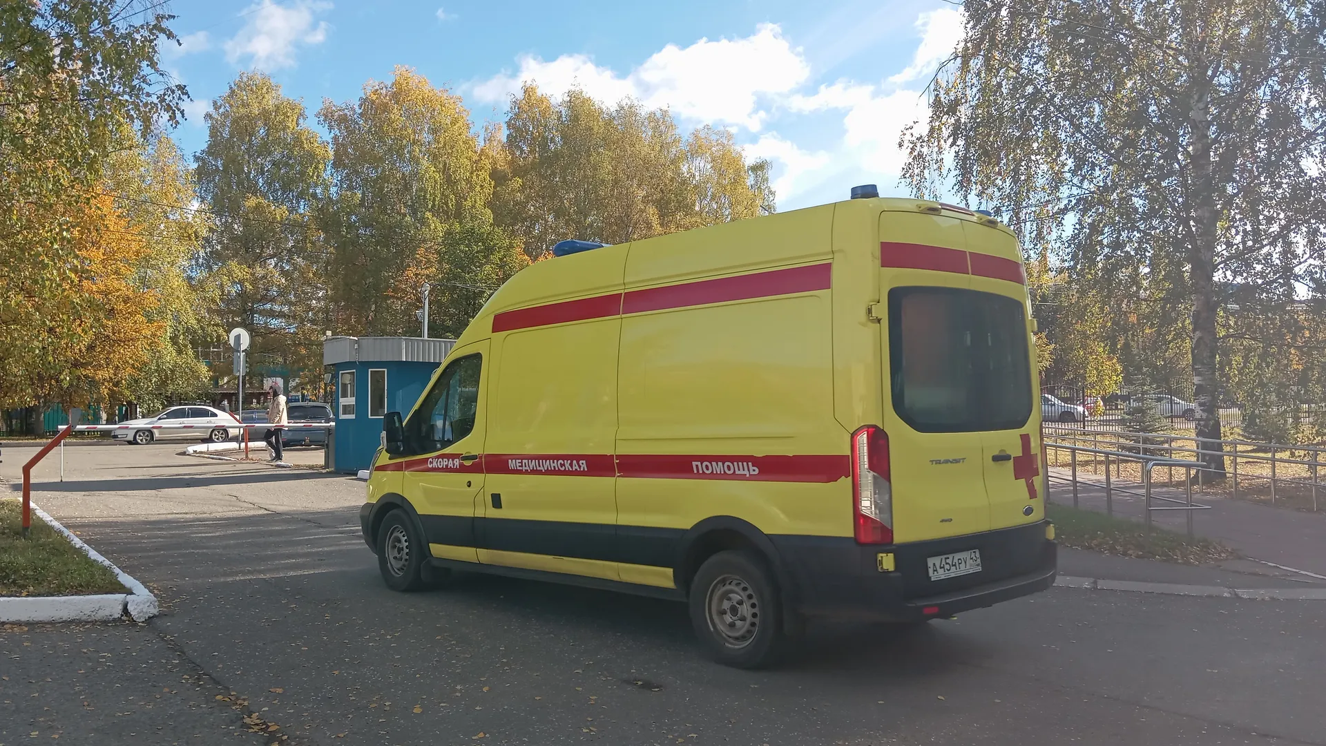 В Казани из-за столкновения четырех машин пострадали два человека и встали трамваи
