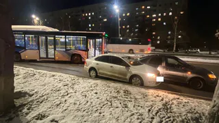 В Нижнекамске автобус въехал в Volkswagen Polo