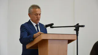 Заинский чиновник подозревается в получении 235 тысяч за распределение земельных участков