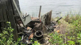 Нижнекамцы пожаловались на мусорную свалку вблизи поселка Красный Ключ 