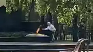 В Верховном суде РТ рассматривают дело пенсионерки, прикурившей от Вечного огня