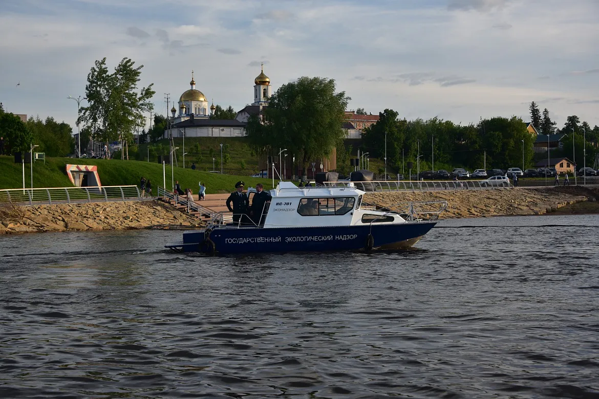 Министр поможет нижнекамской дамбе?