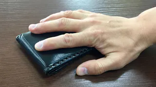 Полицейские Нижнекамска разыскивают мужчину, подозреваемого в краже кошелька