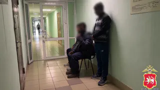 В Нижнекамске мужчина обворовывал коллег прямо на работе