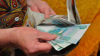 Мошенница, представившись гадалкой, украла у нижнекамки 208 000 рублей