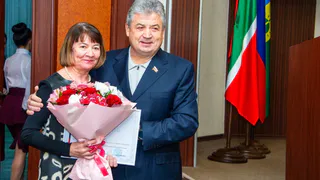 Гордимся: нижнекамские медики получили награды федерального уровня