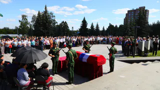 Нижнекамцы простились с Антоном Тедиковым