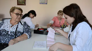 «Социальное такси»: пенсионеры для прохождения диспансеризации могут воспользоваться новыми услугами 