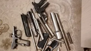 В квартире 38-летнего нижнекамца полицейские обнаружили арсенал оружия