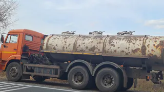 В Татарстане из-за автоштрафов судебные приставы арестовали автоцистерну КАМАЗ