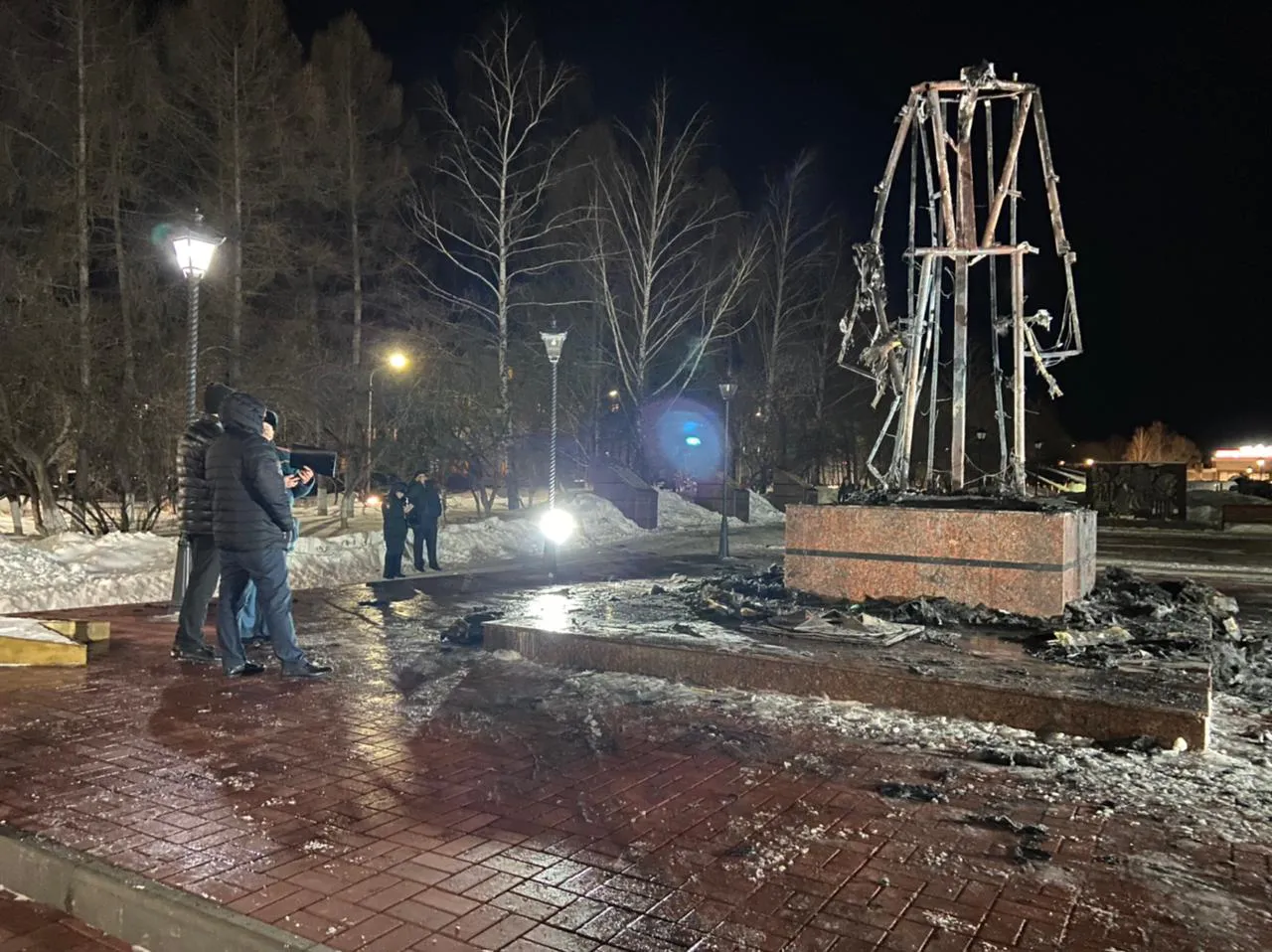 В Татарстане сгорел памятник Воину-освободителю