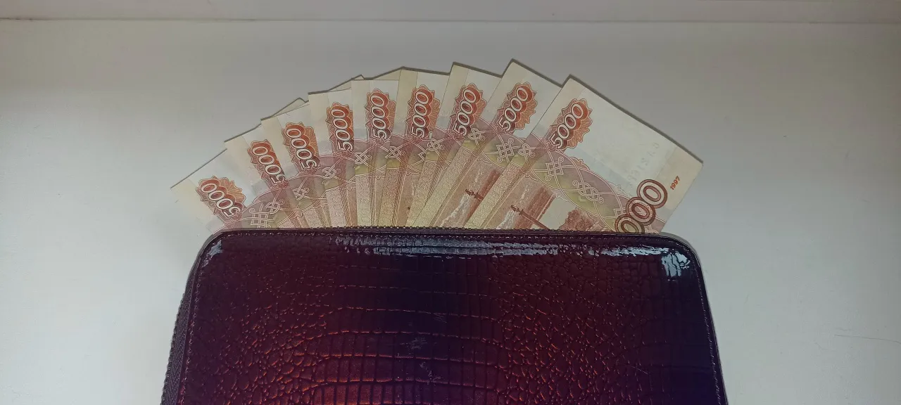 Жители Татарстана получат в декабре две зарплаты