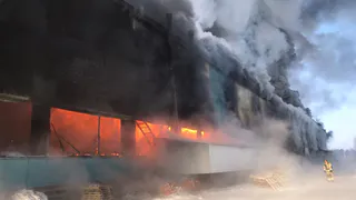 При пуске оборудования на предприятии Нижнекамска произошел пожар