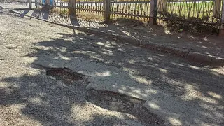 Нижнекамцы пожаловались на плохую дорогу вблизи спортивного комплекса «Дружба»